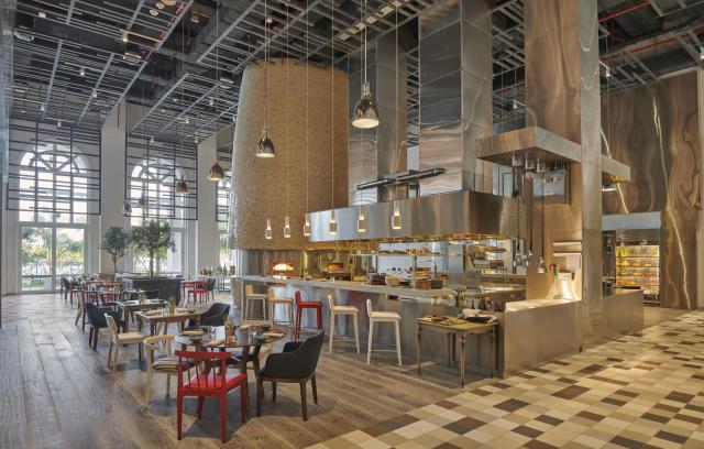 Hilton Salwa Beach Resort & Villas
