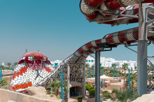 Hilton Salwa Beach Resort & Villas