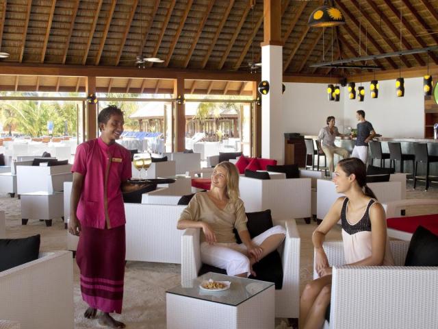 Vilamendhoo Island Resort & Spa