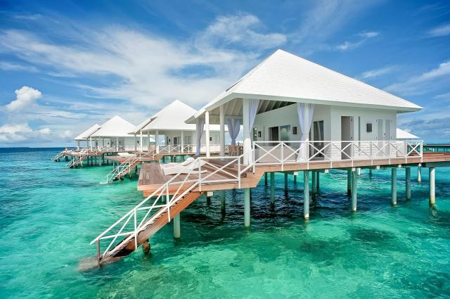 Diamonds Thudufushi Beach & Water Villas