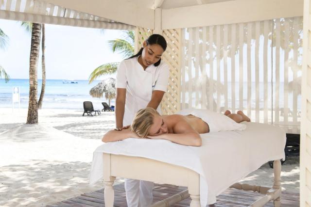 Viva Wyndham Dominicus Beach