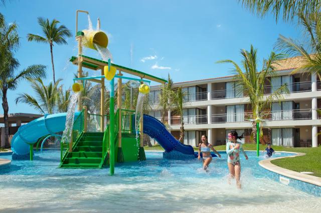 Dreams Flora Resort & Spa