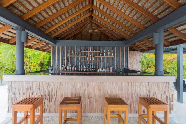 Komandoo Island Resort & Spa