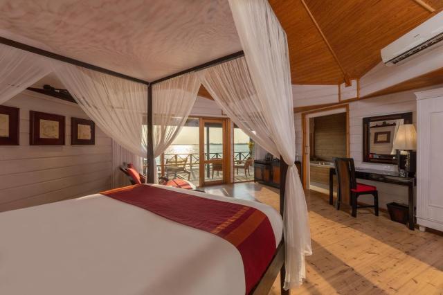 Komandoo Island Resort & Spa