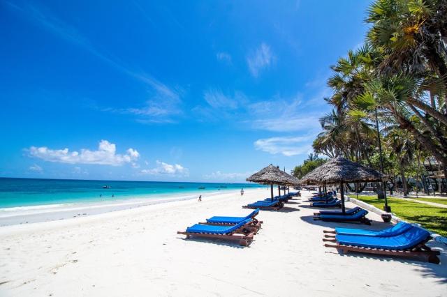 Southern Palms Beach Resort
