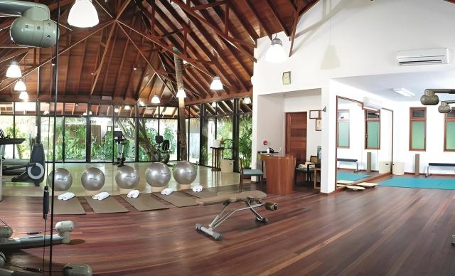 Constance Halaveli Resort