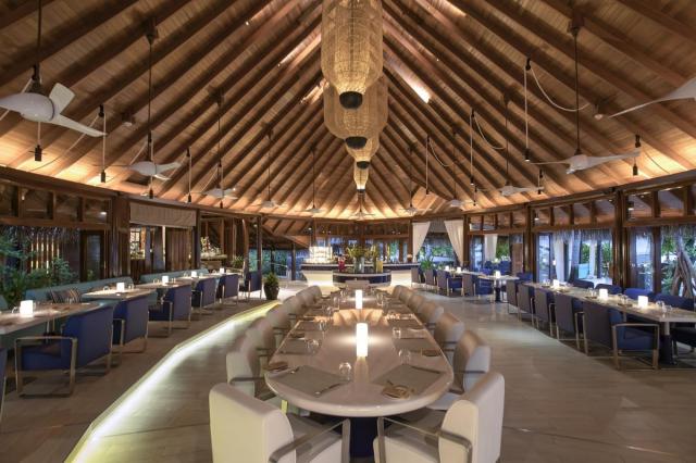 Constance Halaveli Resort
