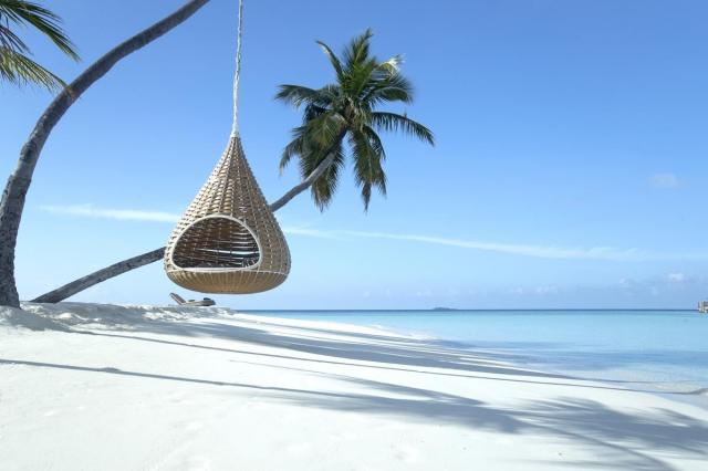 Constance Halaveli Resort