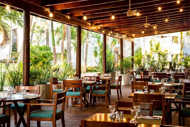 Grand Sirenis Cocotal Beach Resort