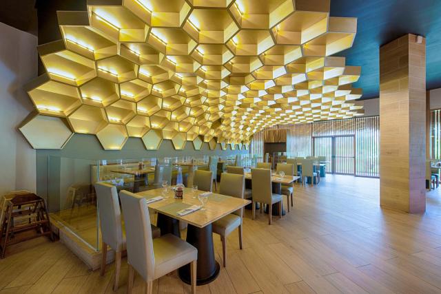 Grand Sirenis Cocotal Beach Resort