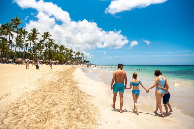 Grand Sirenis Cocotal Beach Resort