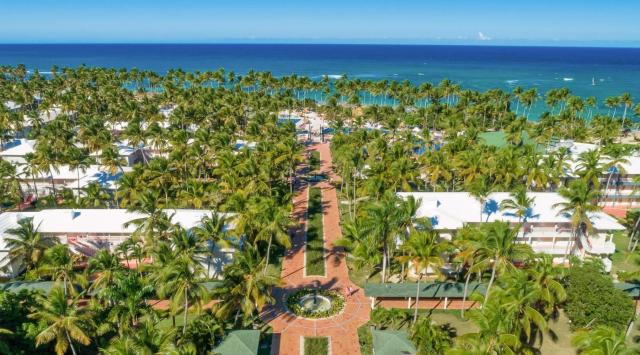 Grand Sirenis Cocotal Beach Resort