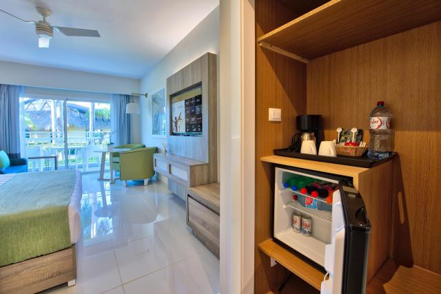 Grand Sirenis Cocotal Beach Resort