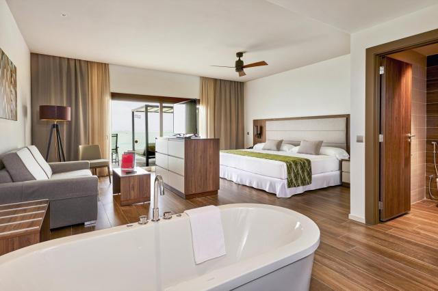 Riu Atoll