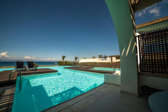 Ixian Grand & Ixian All Suites