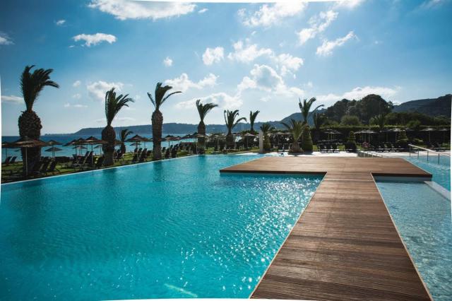 Ixian Grand & Ixian All Suites
