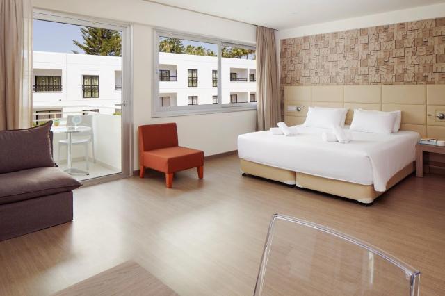 MelpoAntia Luxury Apartments & Suites