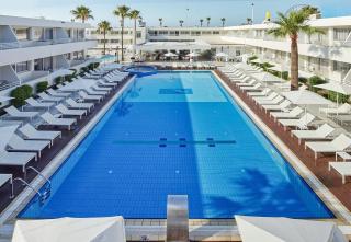 MelpoAntia Luxury Apartments & Suites
