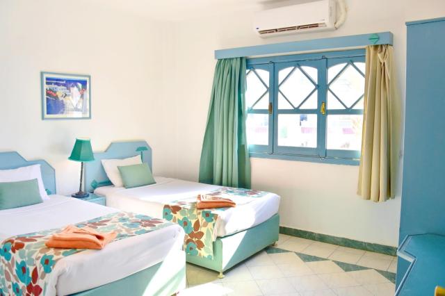 Dive Inn