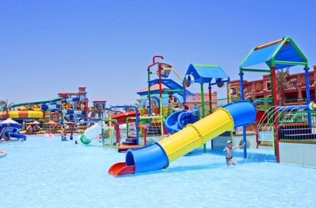Charmillion Club Aqua Park