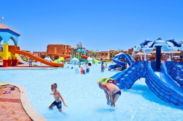 Charmillion Club Aqua Park