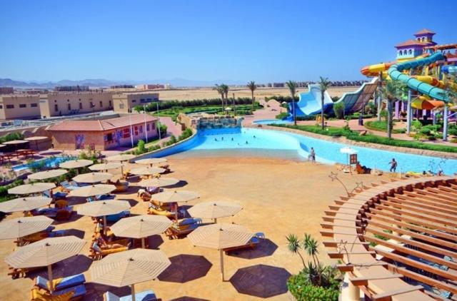 Charmillion Club Aqua Park