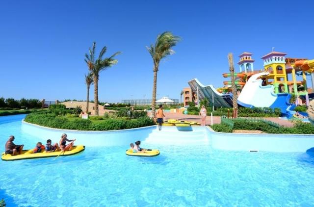 Charmillion Club Aqua Park