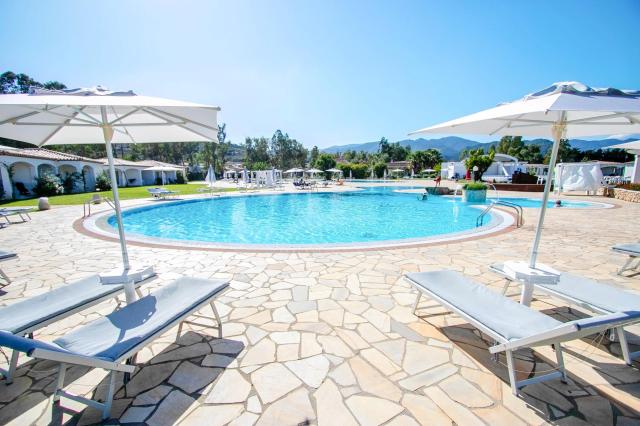 Limone Beach Village