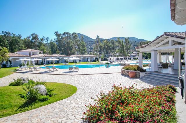 Limone Beach Village