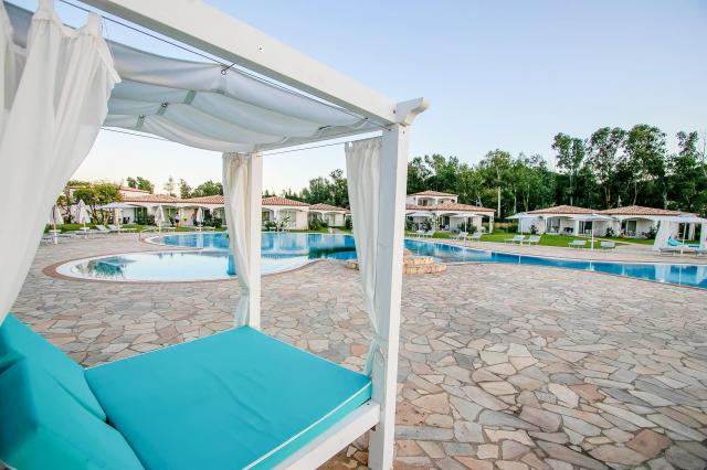Limone Beach Village