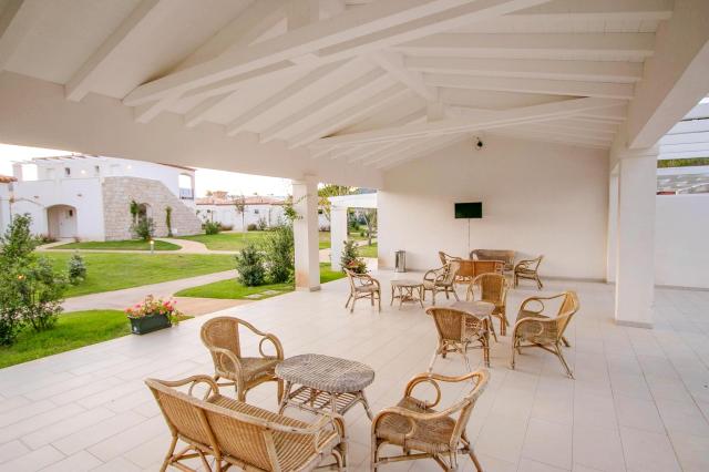 Limone Beach Village