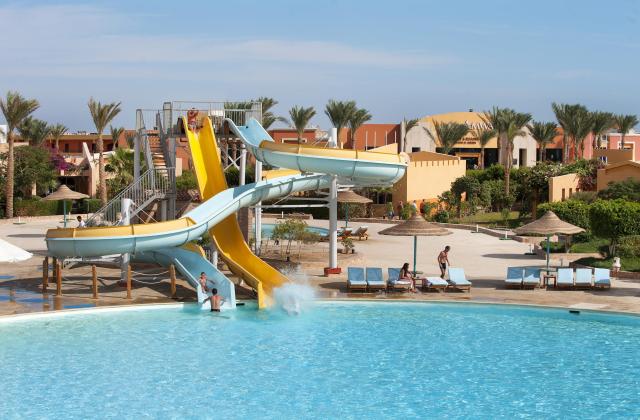 Amwaj Oyoun Resort