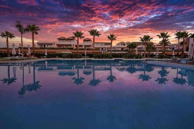 Avra Imperial Beach Resort & Spa