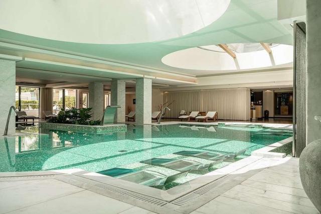 Avra Imperial Beach Resort & Spa