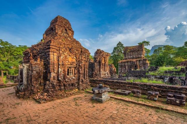 Památky středního a jižního Vietnamu s All Inclusive pobytem u moře