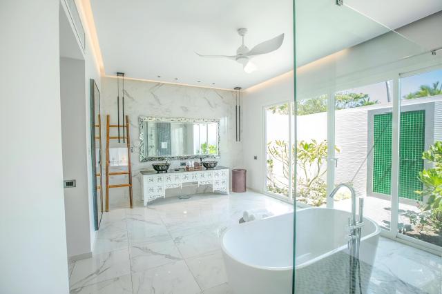 Emerald Maldives Resort & Spa