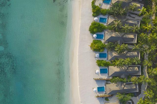 Emerald Faarufushi Resort & Spa