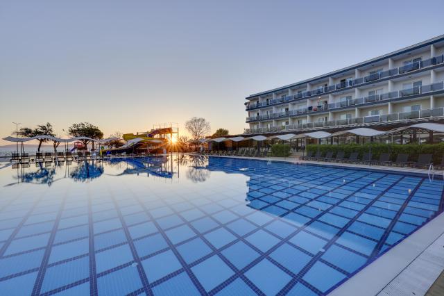 Royal Beach Club