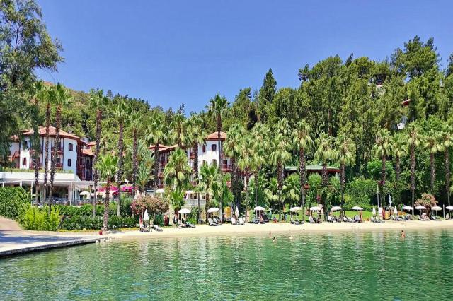 Letoonia Beach