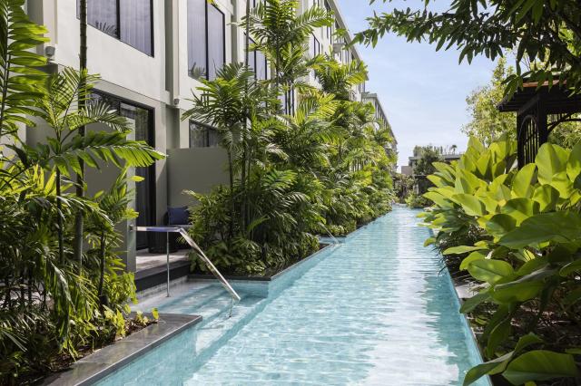 Four Points by Sheraton Patong Phuket Beach Resort