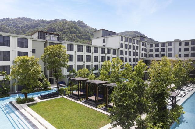 Four Points by Sheraton Patong Phuket Beach Resort