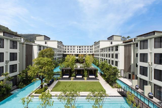 Four Points by Sheraton Patong Phuket Beach Resort