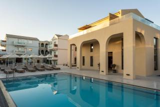 Ekati Mare Boutique
