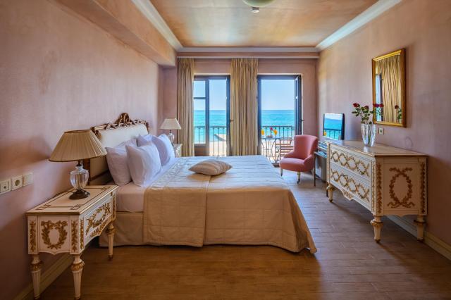Aquila Rithymna Beach