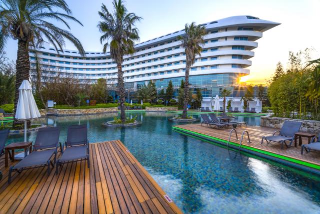 Concorde de Luxe Resort