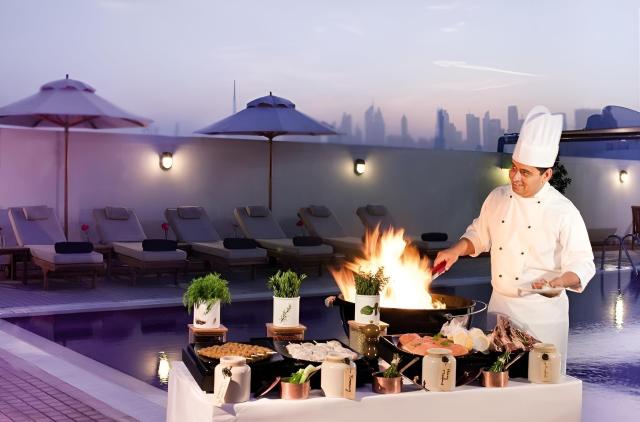 Mövenpick Hotel & Apartments Bur Dubai