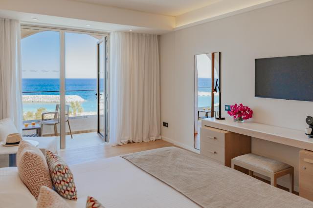 Golden Coast Beach Hotel