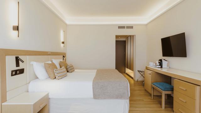 Golden Coast Beach Hotel