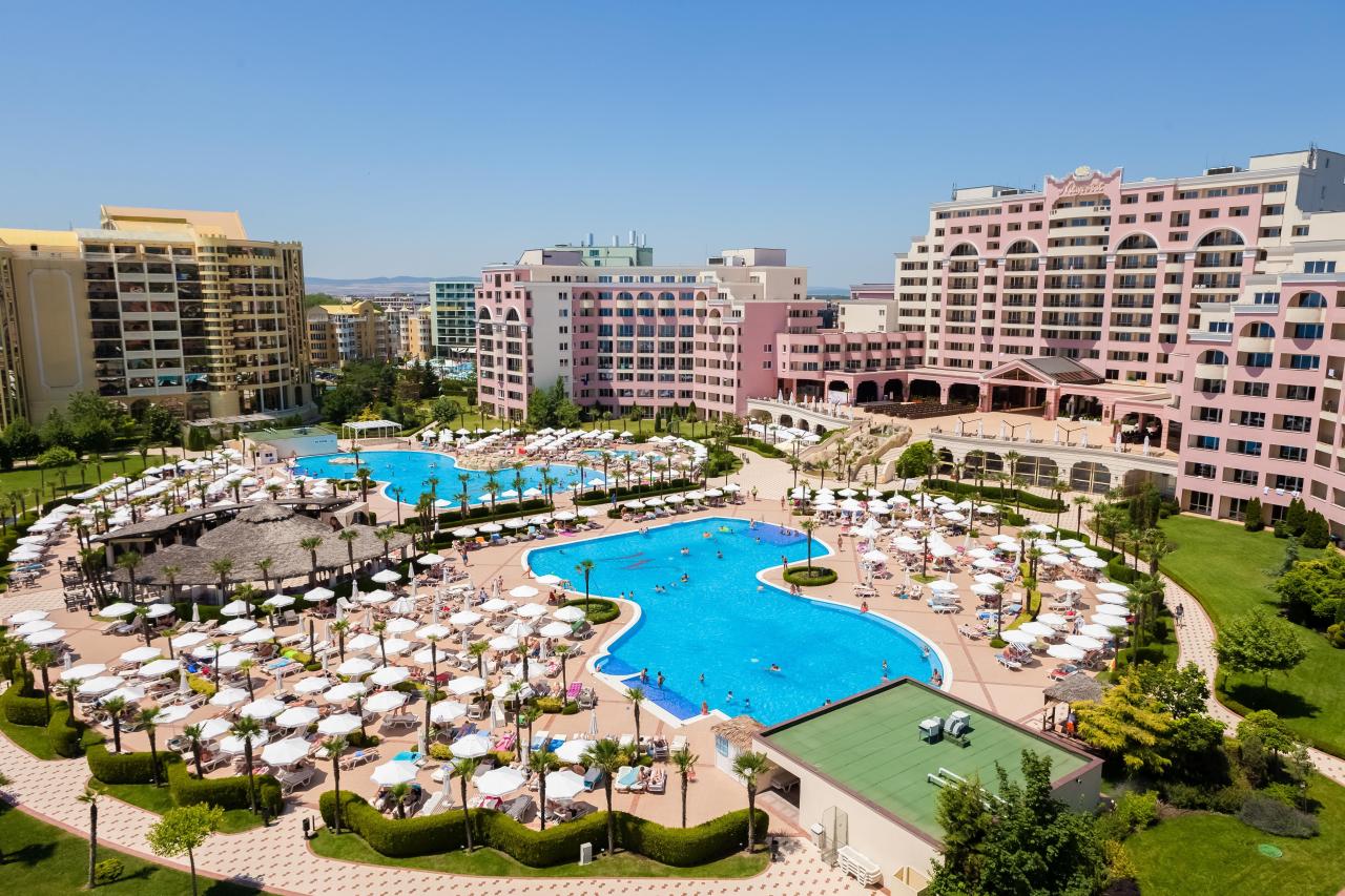 Dit Majestic Beach Resort