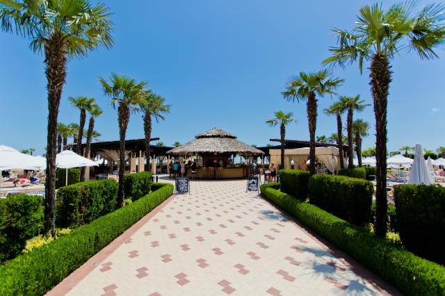 Dit Majestic Beach Resort